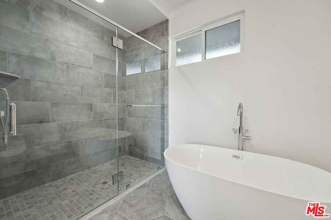 1746 Garfield Pl Unit: 302