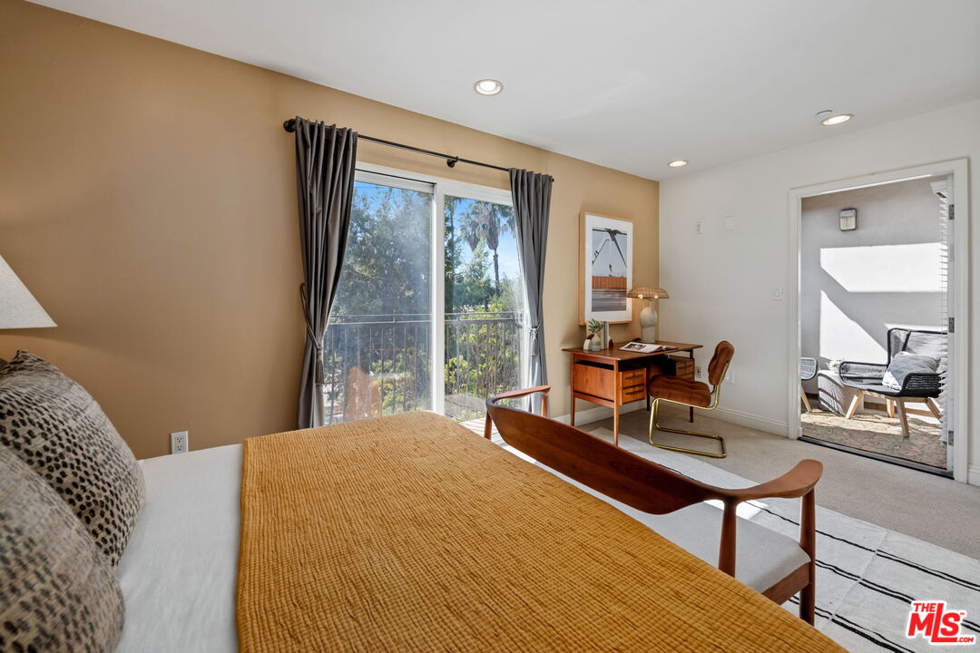 5401 Morella Ave Unit: 107