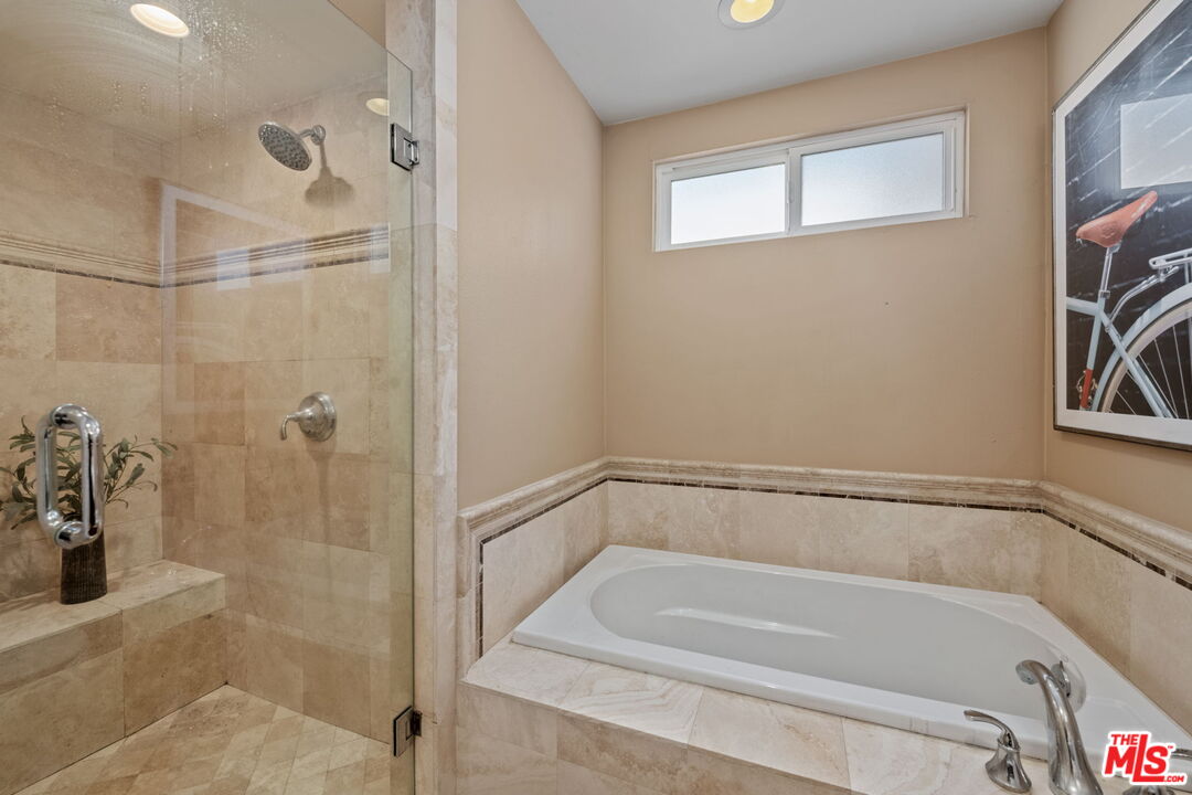 5401 Morella Ave Unit: 107