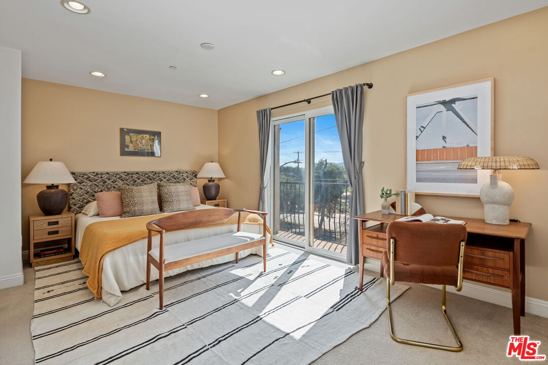 5401 Morella Ave Unit: 107