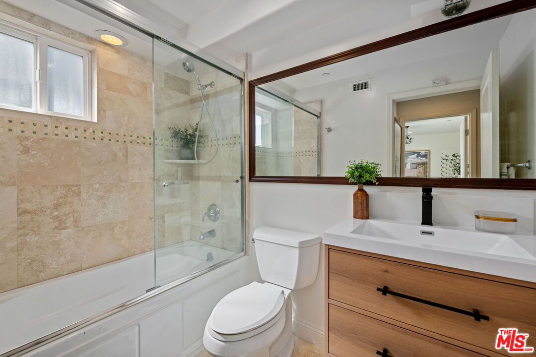 5401 Morella Ave Unit: 107