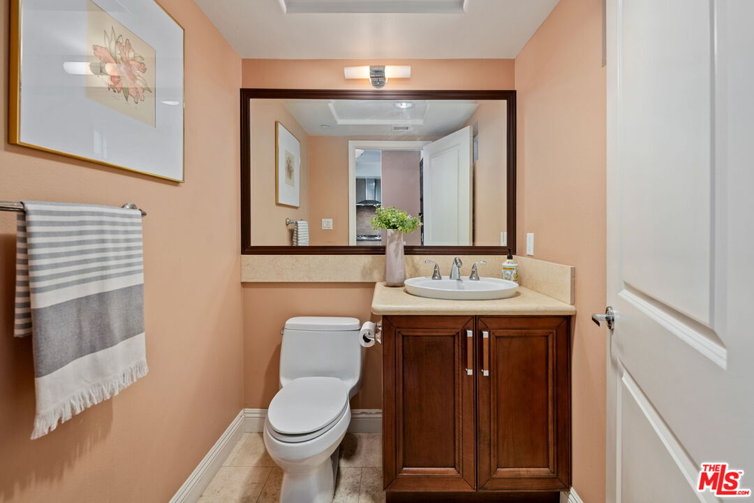 5401 Morella Ave Unit: 107