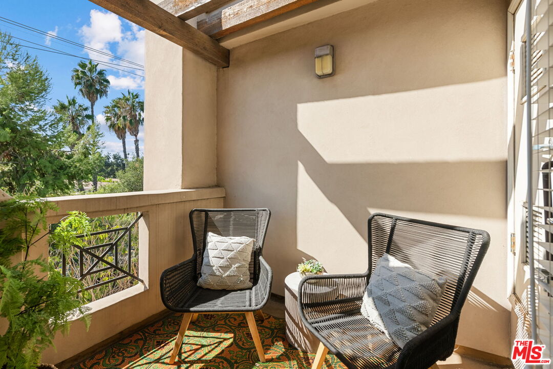 5401 Morella Ave Unit: 107