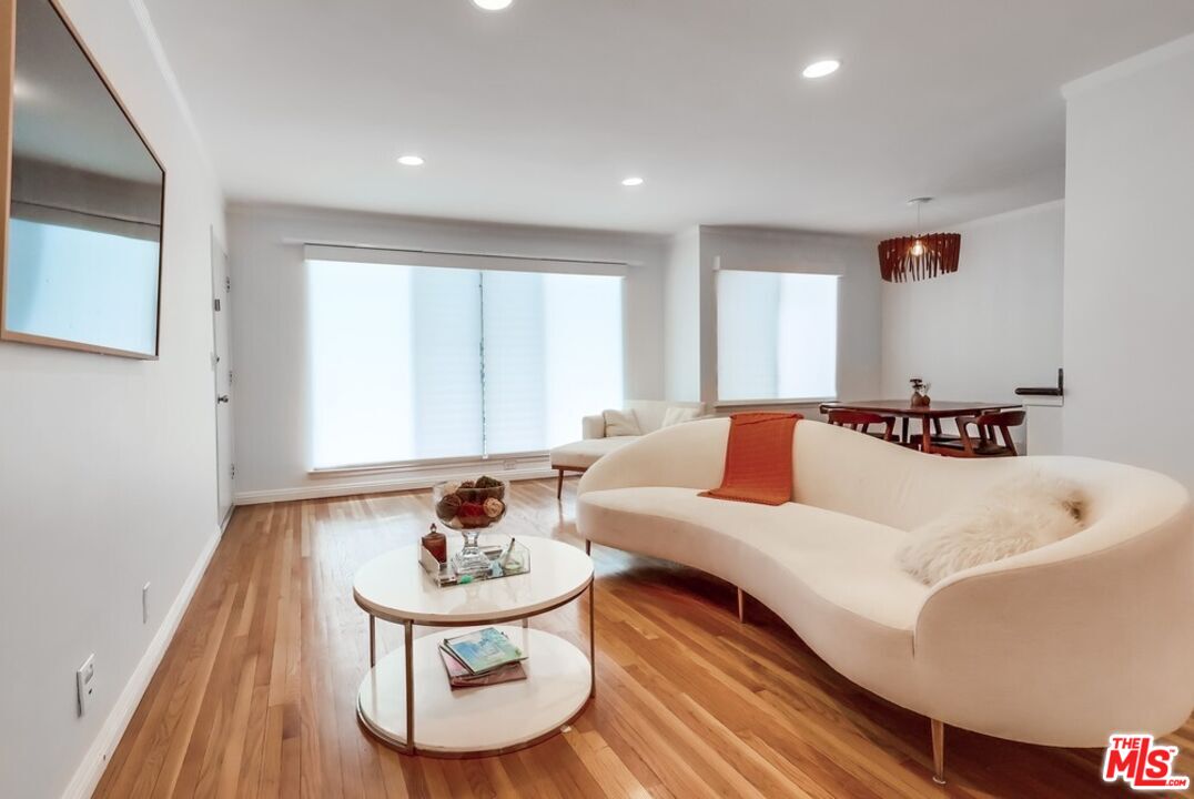 1275 Havenhurst Dr Unit: 4