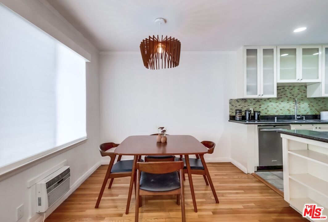 1275 Havenhurst Dr Unit: 4