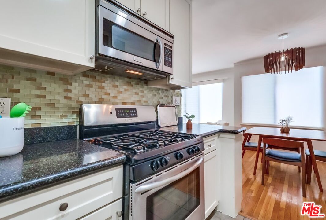 1275 Havenhurst Dr Unit: 4
