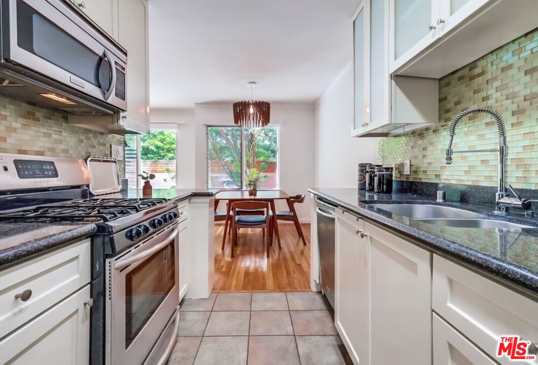 1275 Havenhurst Dr Unit: 4
