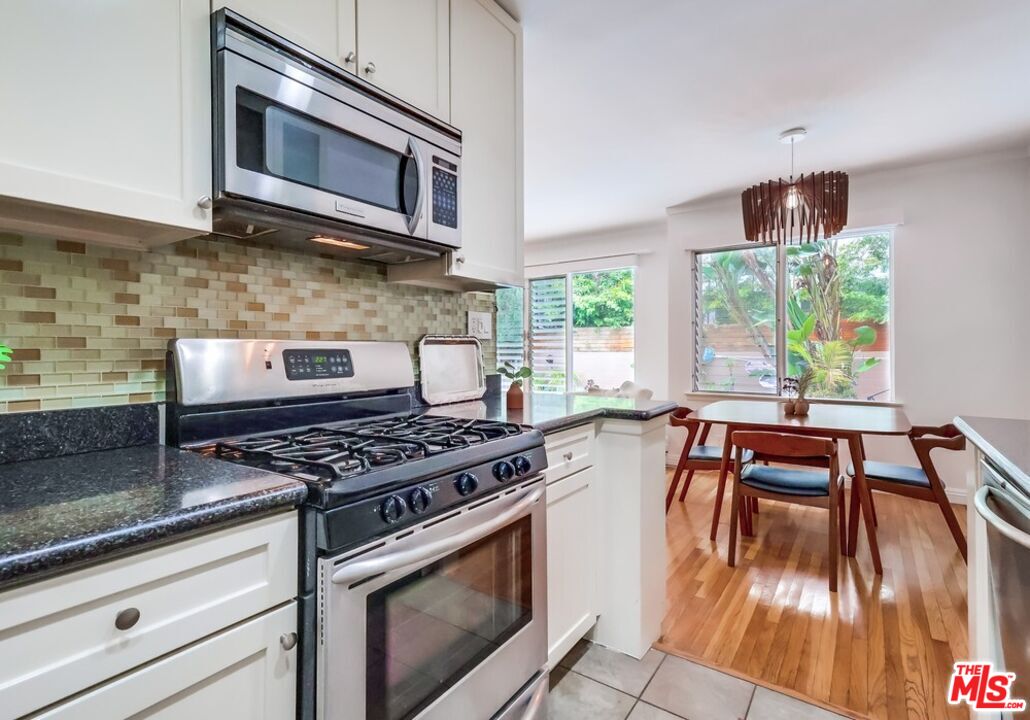 1275 Havenhurst Dr Unit: 4