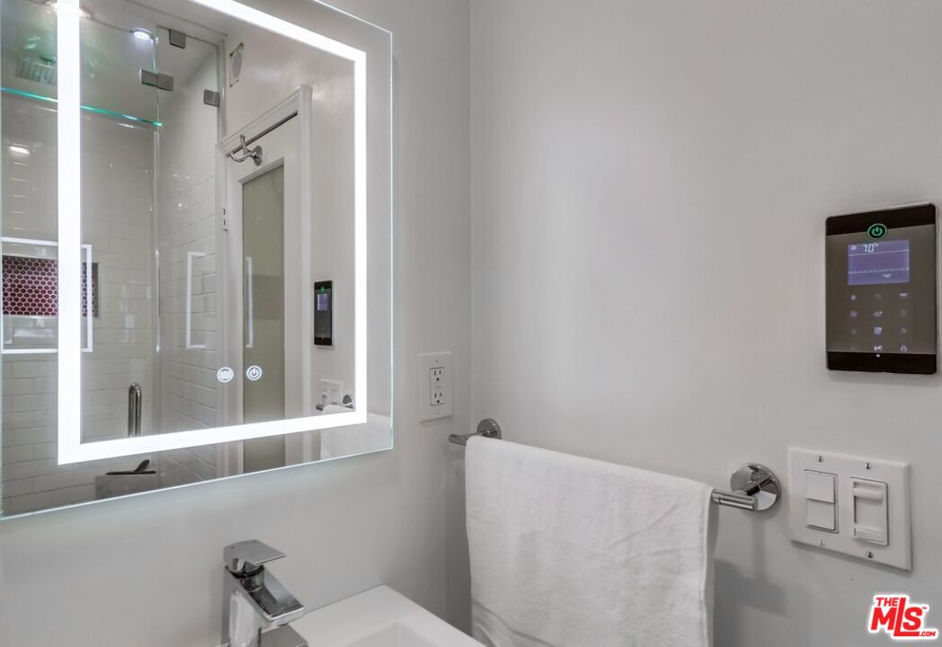 1275 Havenhurst Dr Unit: 4