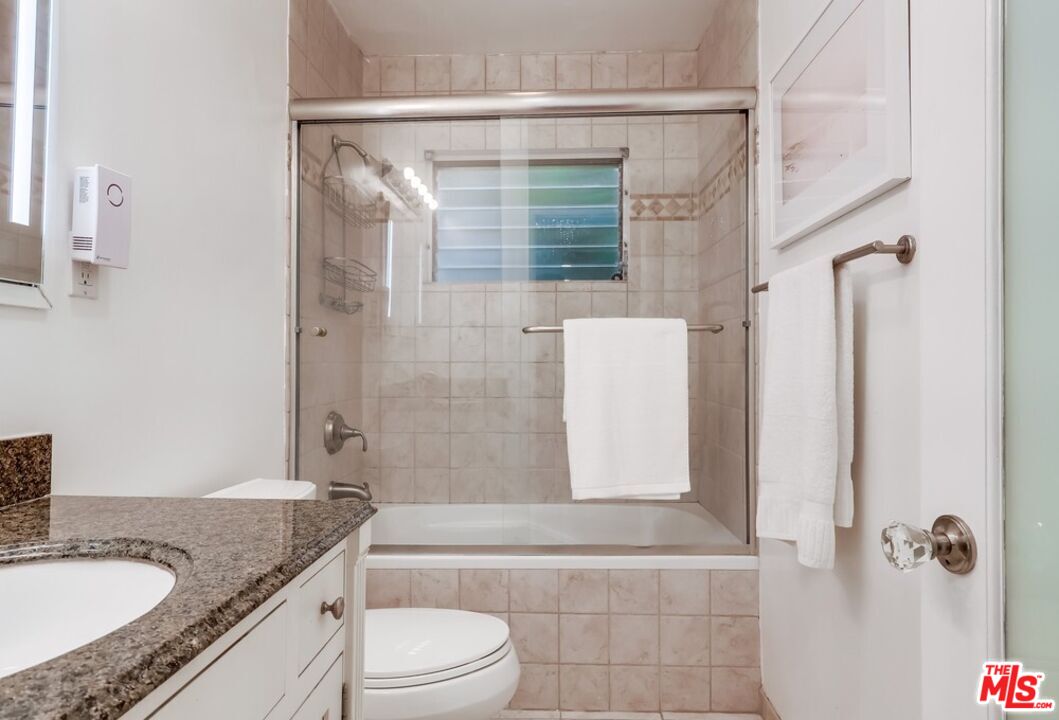 1275 Havenhurst Dr Unit: 4