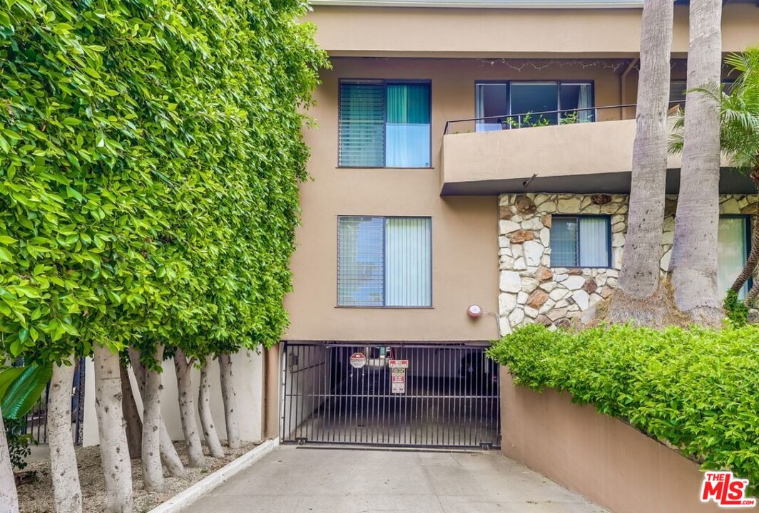 1275 Havenhurst Dr Unit: 4