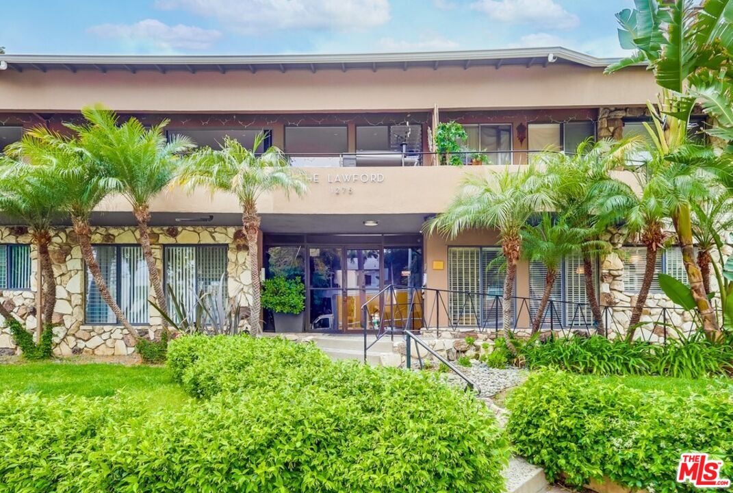 1275 Havenhurst Dr Unit: 4