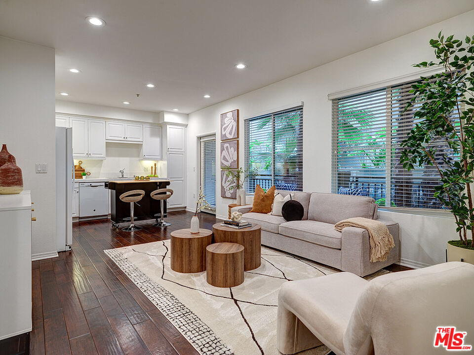 6020 S Seabluff Dr Unit: 122