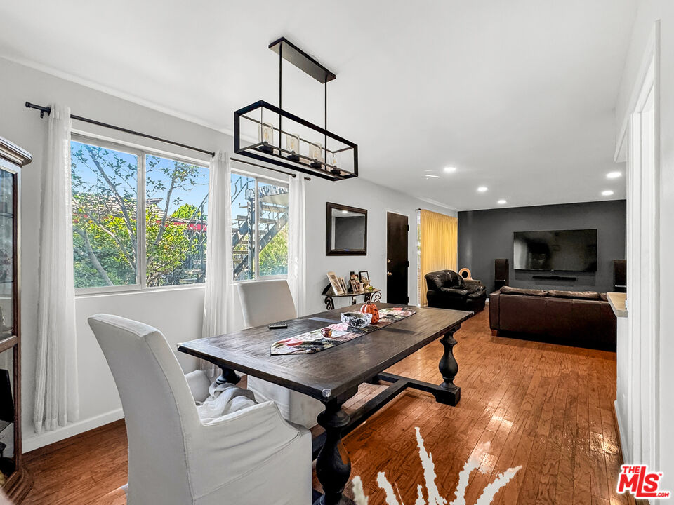 3320 Griffith Park Blvd Unit: 4