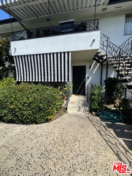 3320 Griffith Park Blvd Unit: 4