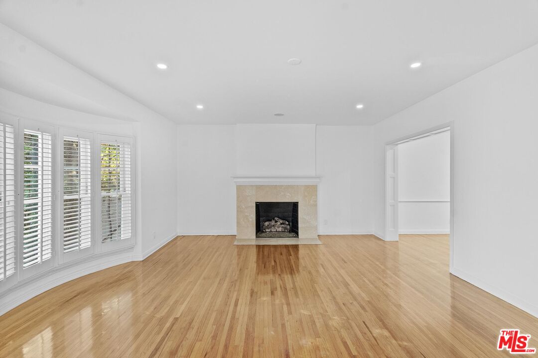 920 Carrillo Drive