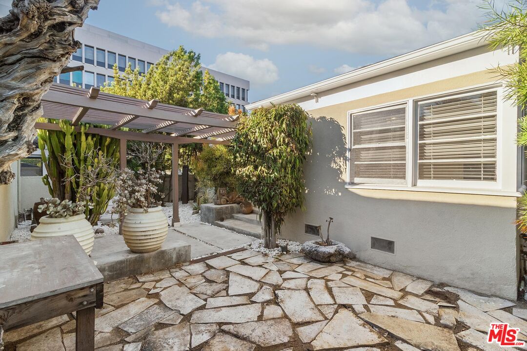 920 Carrillo Drive