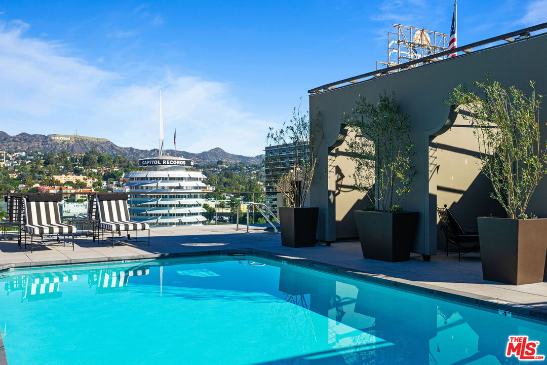 1645 N Vine St Unit: 605