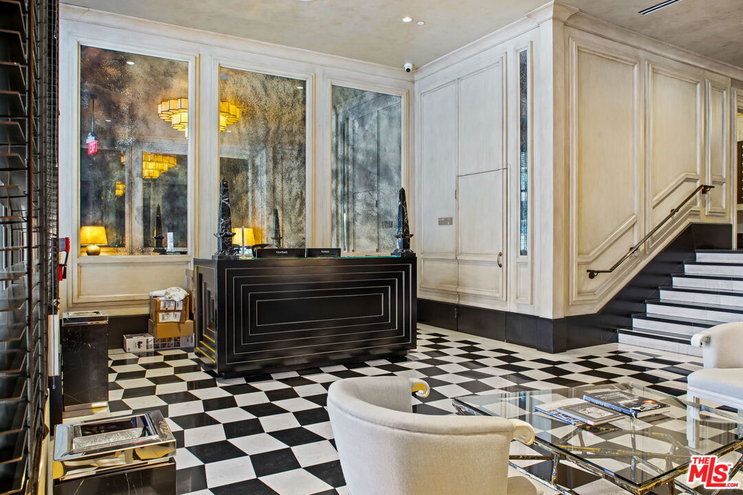 1645 N Vine St Unit: 605