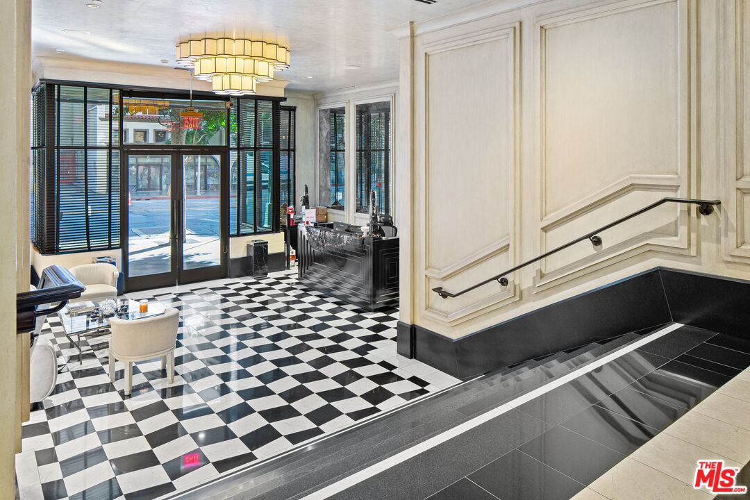 1645 N Vine St Unit: 605