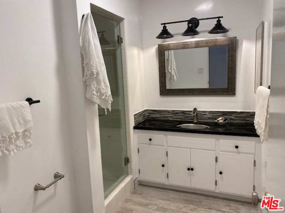 1010 21st St Unit: 2