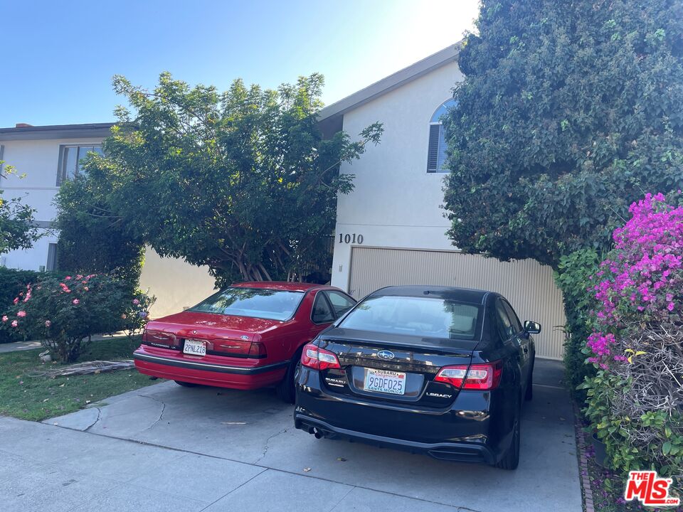 1010 21st St Unit: 2