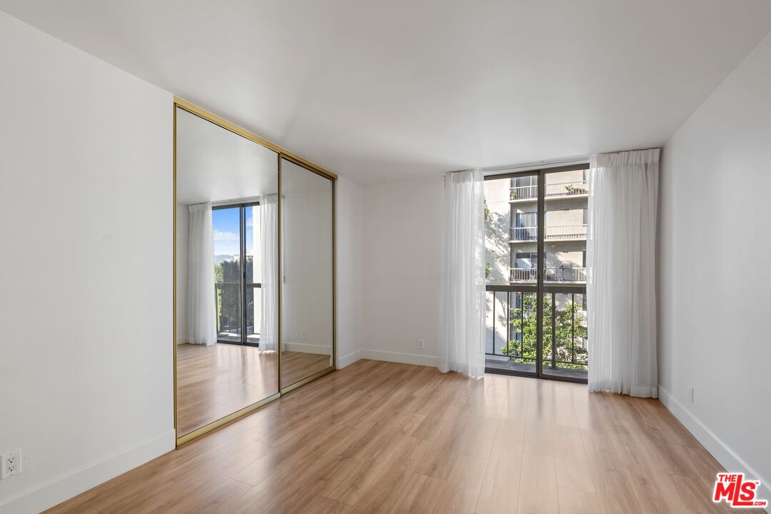 10747 Wilshire Blvd Unit: 701