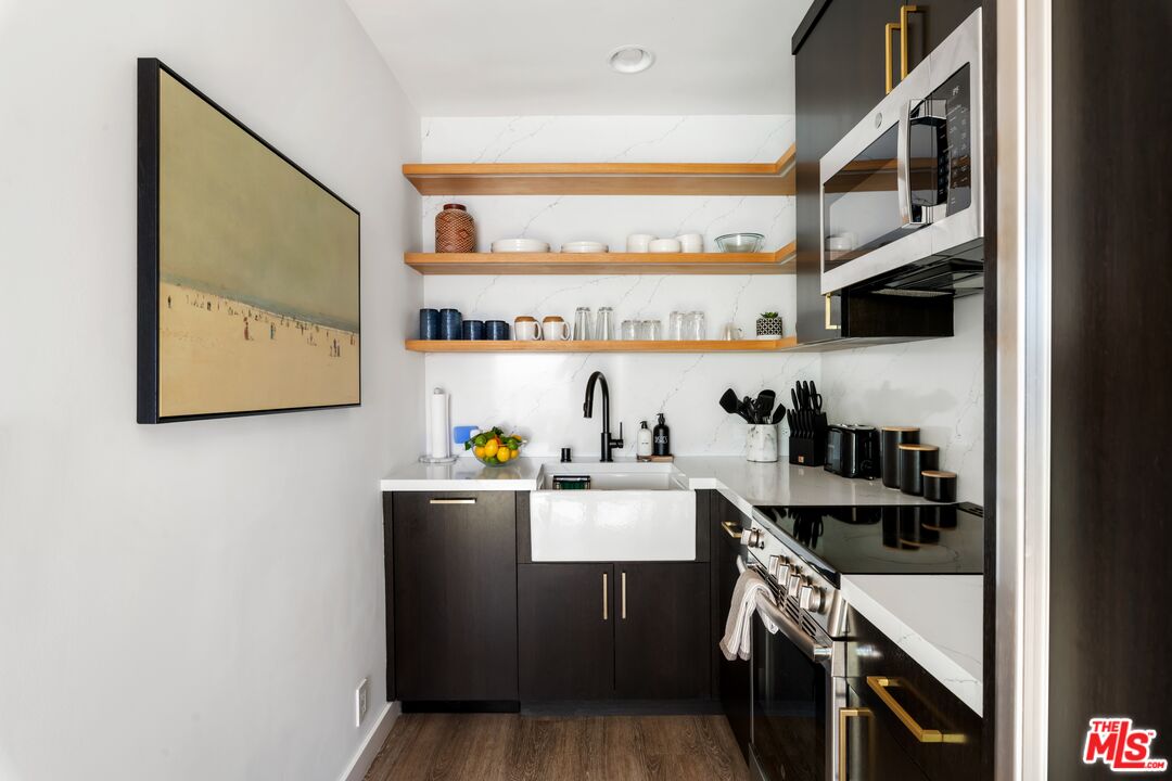 20638 Pacific Coast Hwy Unit: 00009-17