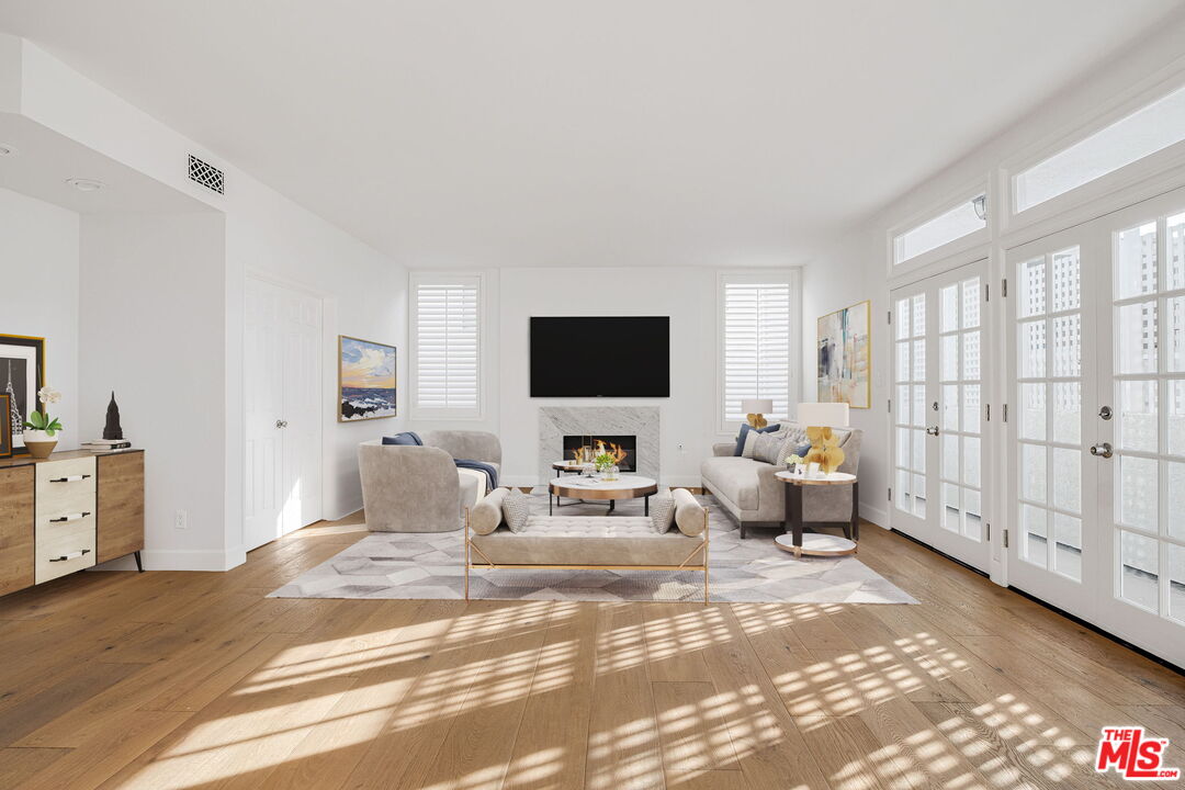 11845 Mayfield Ave Unit: 203