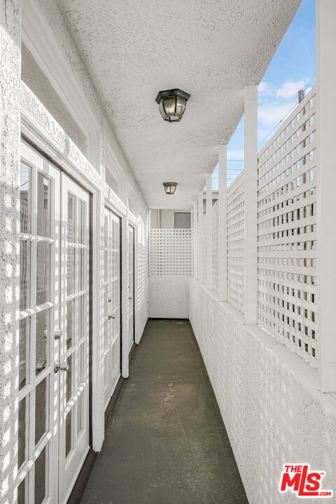 11845 Mayfield Ave Unit: 203