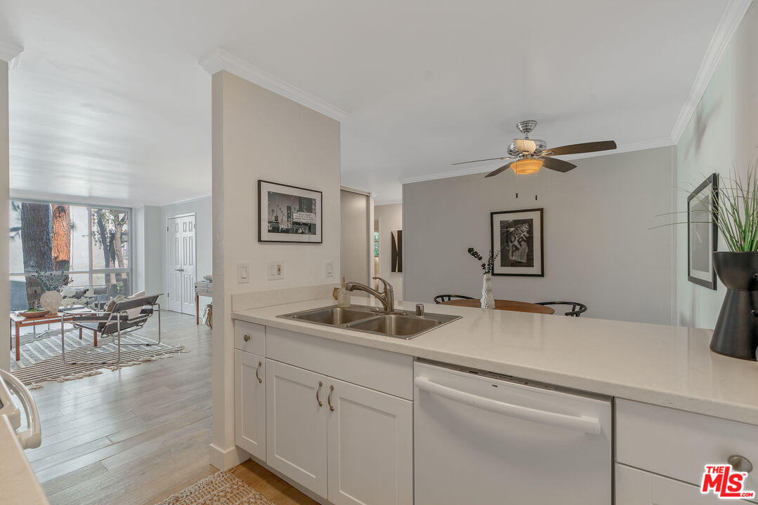 4900 Overland Ave Unit: 243