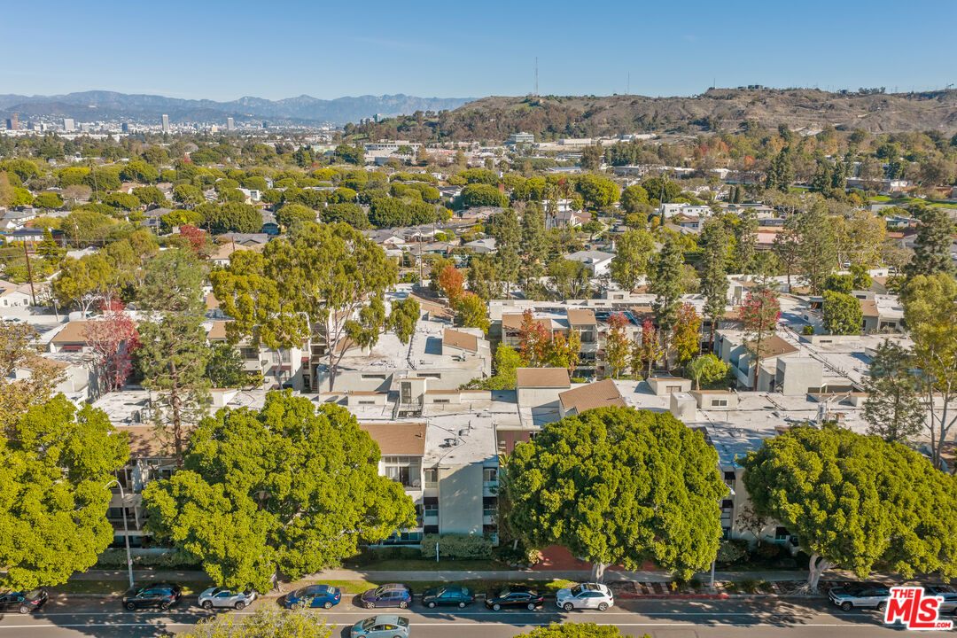 4900 Overland Ave Unit: 243