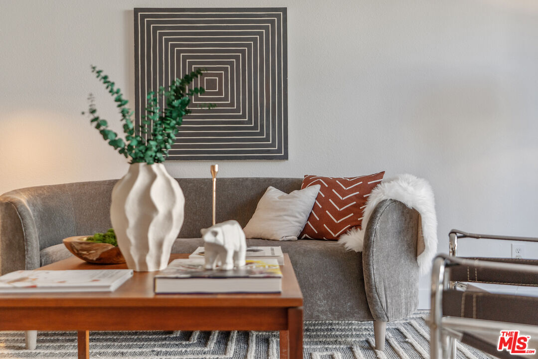 4900 Overland Ave Unit: 243