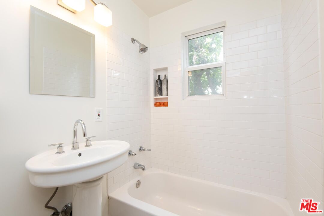 11670 W Sunset Blvd Unit: 108