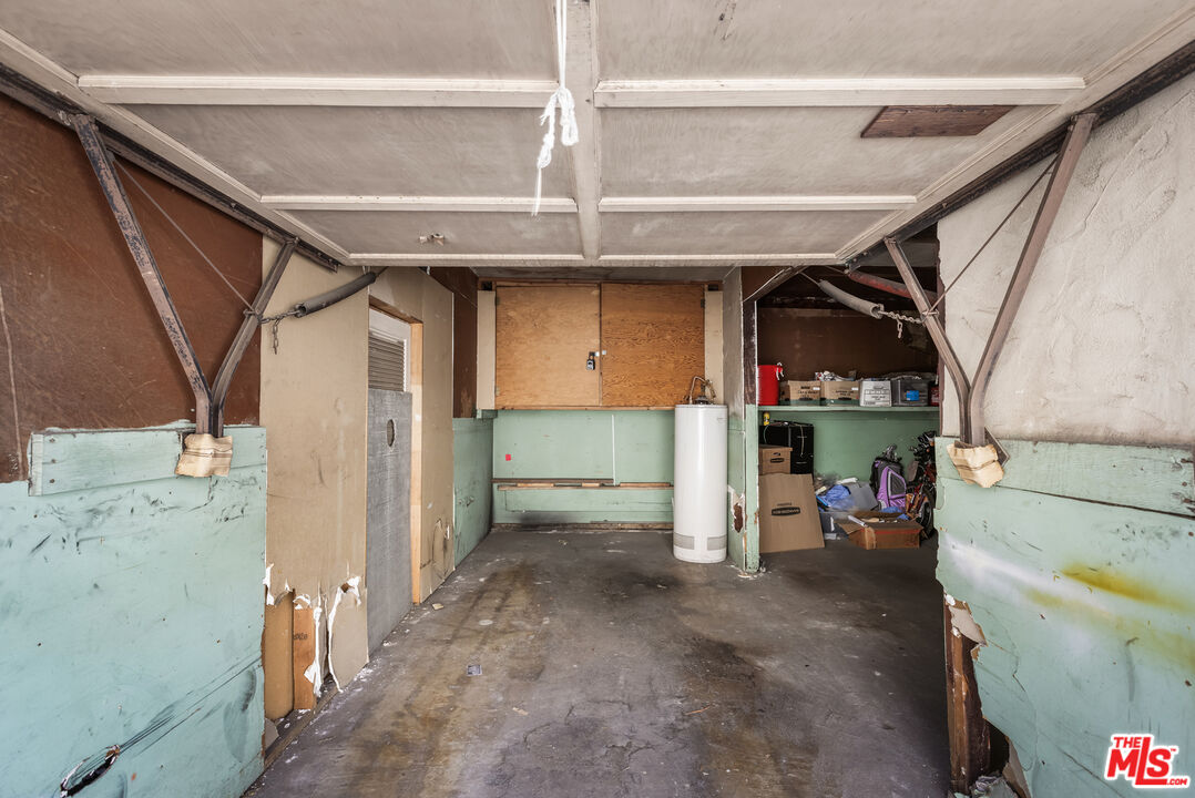 1147 S Westmoreland Ave Unit: 2