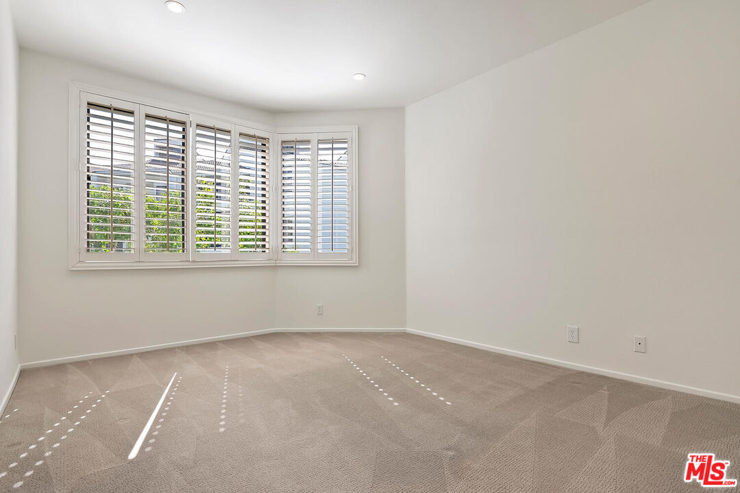 2131 Century Park Ln Unit: 307