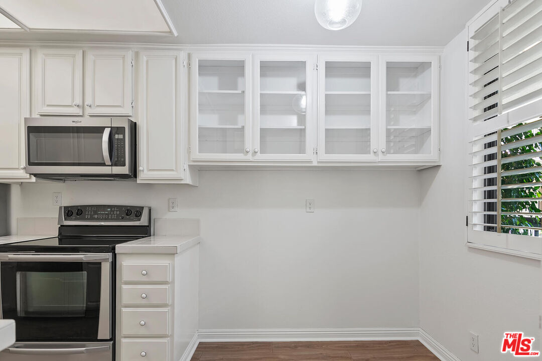 2131 Century Park Ln Unit: 307