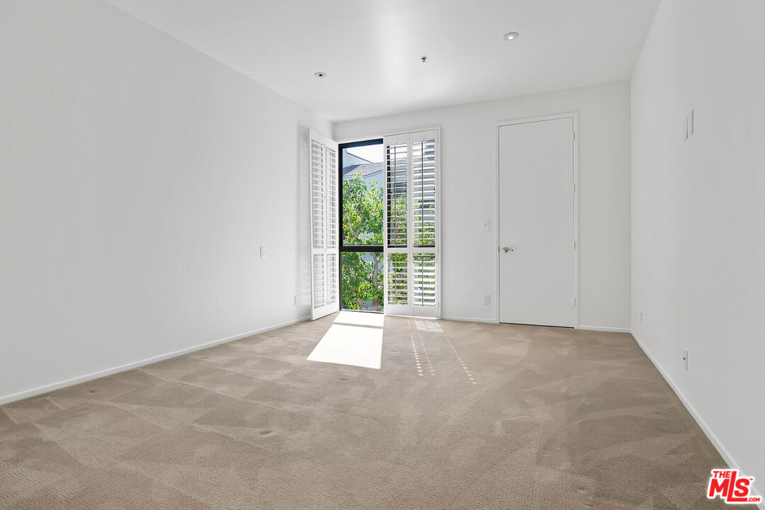 2131 Century Park Ln Unit: 307