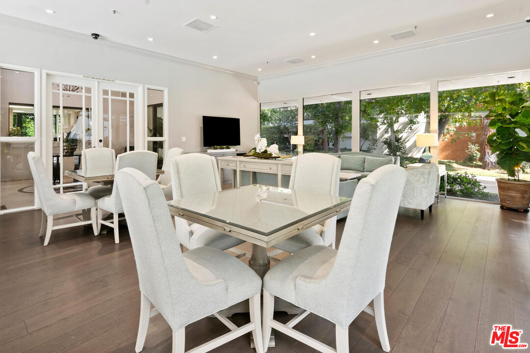 2131 Century Park Ln Unit: 307