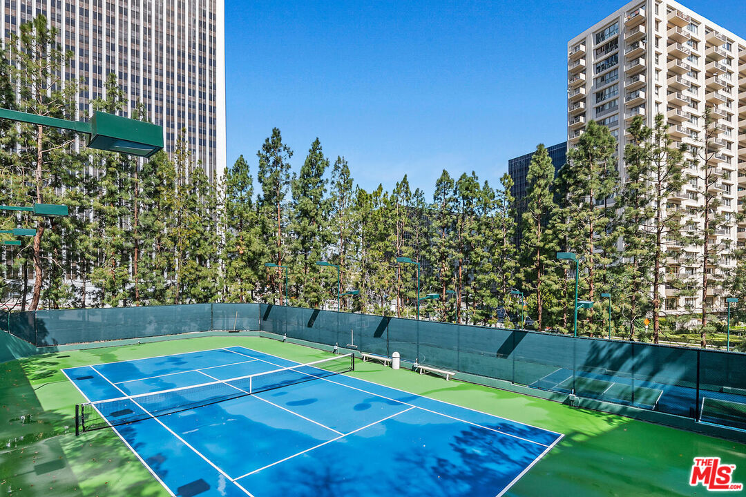 2131 Century Park Ln Unit: 307