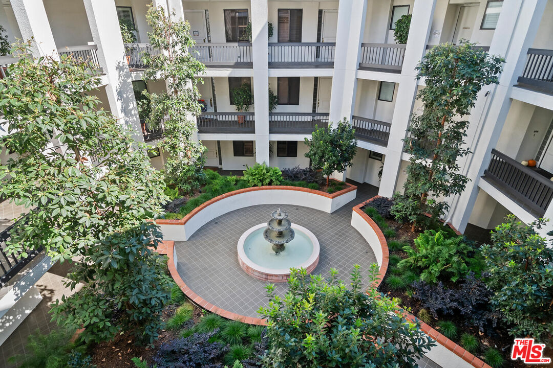 2131 Century Park Ln Unit: 307