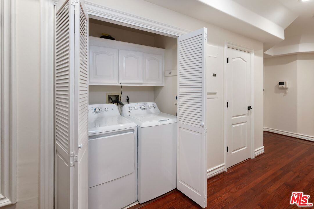 353 S Reeves Dr Unit: 202