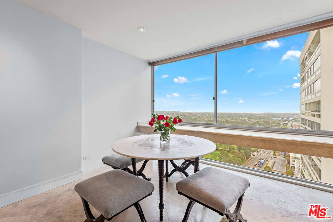 2222 Avenue Of The Stars Unit: 2503