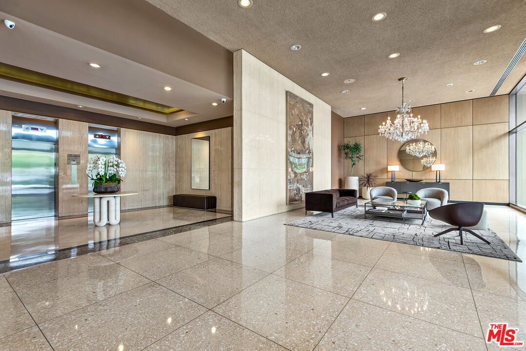 2222 Avenue Of The Stars Unit: 2503