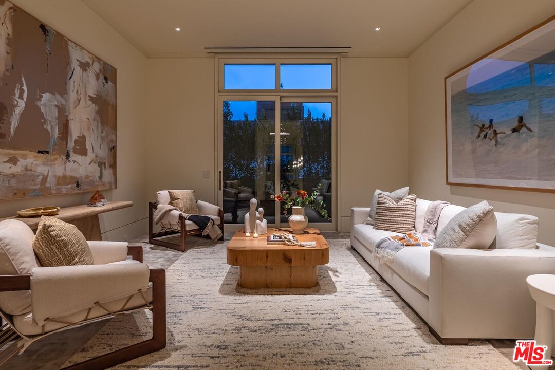 455 N Palm Dr Unit: PH