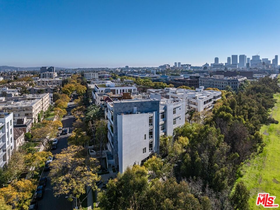 455 N Palm Dr Unit: PH