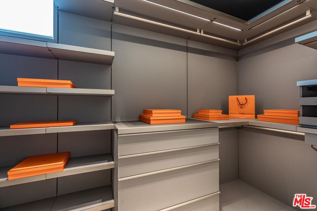 455 N Palm Dr Unit: PH