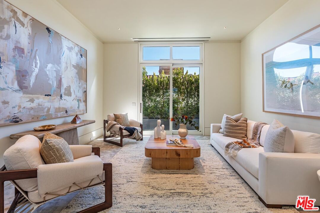 455 N Palm Dr Unit: PH