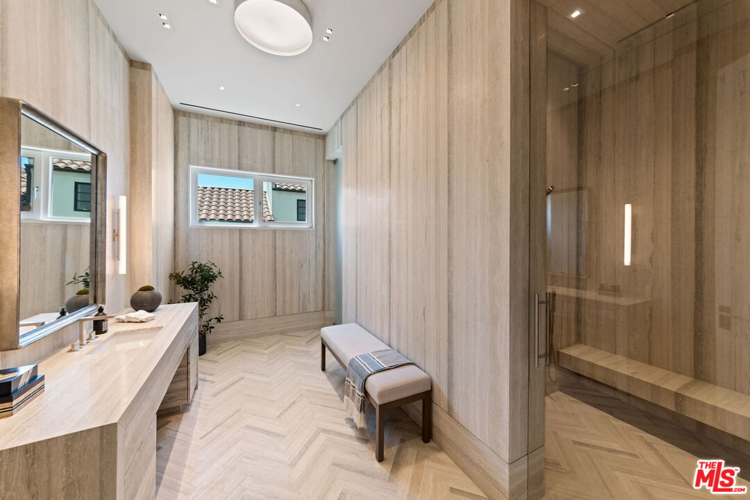 455 N Palm Dr Unit: PH