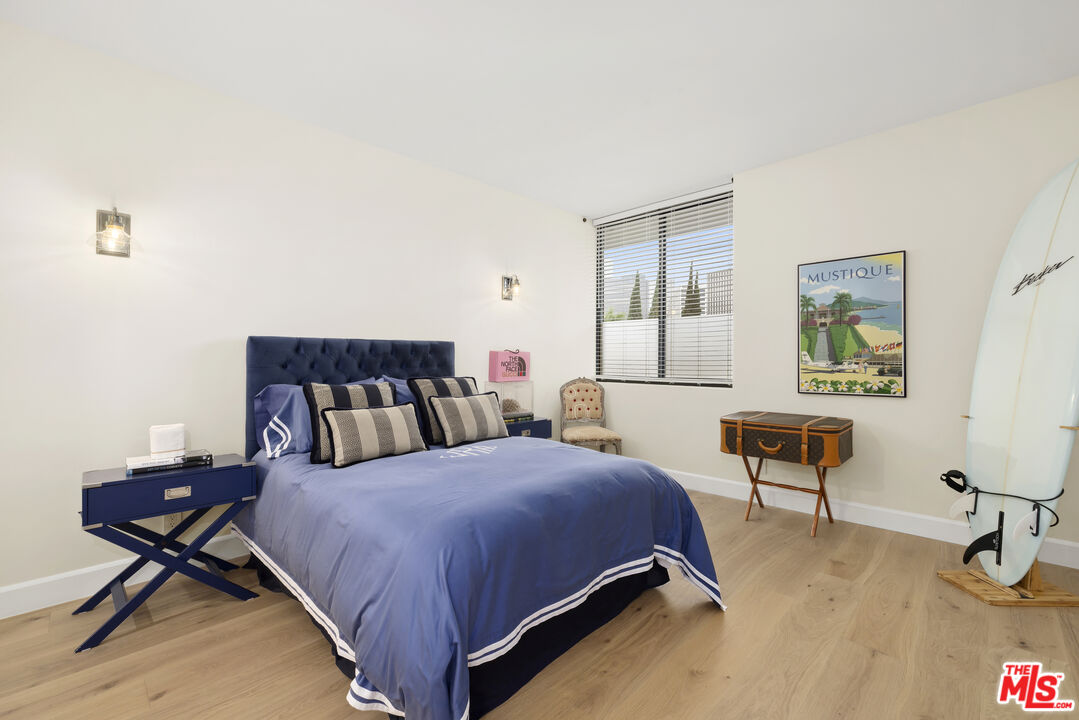 211 S Spalding Dr Unit: 109S